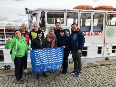Nad brzegiem Jeziora Niegocin