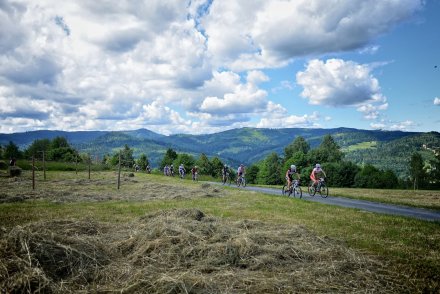 Kolarze na trasie/fot. BikeMaraton.com.pl