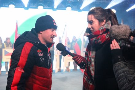 Adam Małysz udziela wywiadu TVP