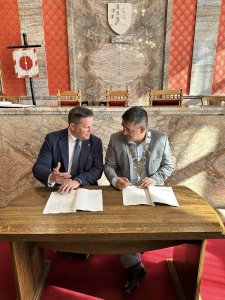 Podpisanie umowy o współpracy między Wisłą a Rużomberkiem