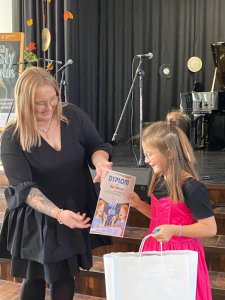 KONKURS PIOSENKI POLSKIEJ "NA CAŁY GŁOS"