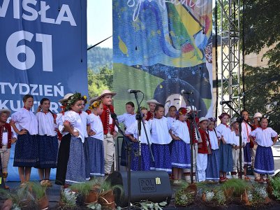Koncert kapel na małej estradzie