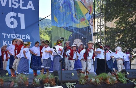 Koncert kapel na małej estradzie