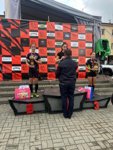 Burmistrz Wisły wręcza medale