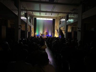 Katarzyna Pakosińska "Trzy dekady śmiechu"