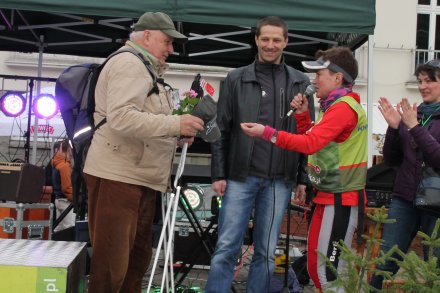Nagroda dla najstarszego uczestnika Pierwszomajowego Pochodu Kijkowego