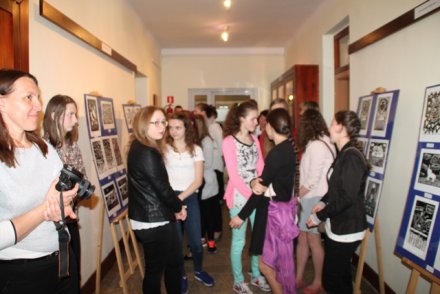 Wernisaż "Wystawy prac graficznych uczniów wiślańskiego Gimnazjum"