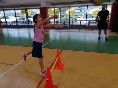 Uczestniczka toru sprawnościowego Skills Challange