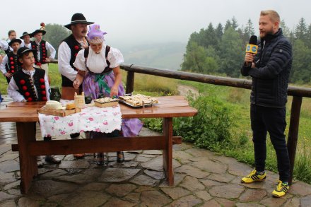 Prowadzący program Bartłomiej Jędrzejak