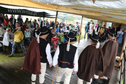 Publiczność słuchająca Grupy Śpiewaczej "Grónie"