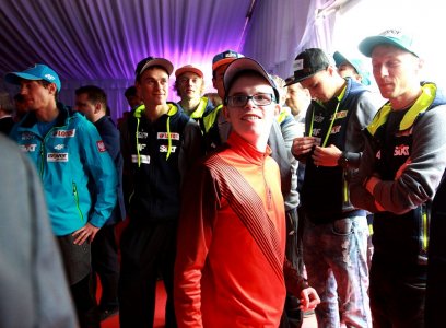 Szymon Olek wśród skoczków