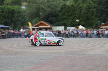 Przejazd "Malucha" na czas