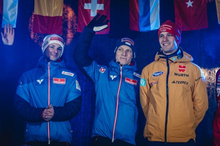 Ceremonia wręczenia numerów startowych