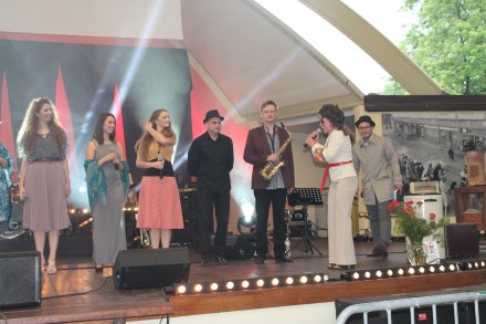 Koncert „Za czym kolejka ta stoi”