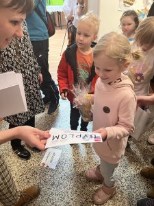 Rozdanie nagród w konkursie plastycznym "Pisanka nie z jajka"