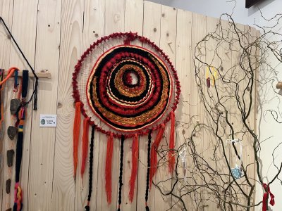 Prace plastyczne na wystawie świątecznej