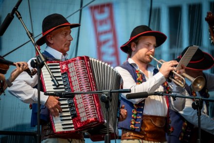 Piątek na dużej scenie TKB w Wiśle