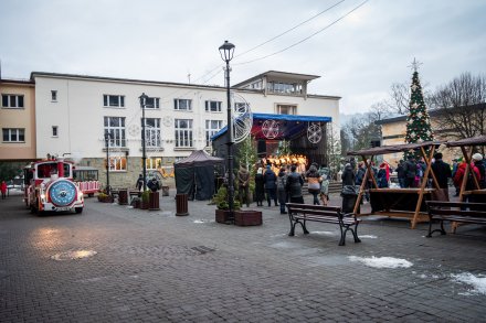 Świąteczny Jarmark z Tradycją