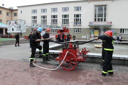 Start sprzęt strażacki prezentowany na rynku