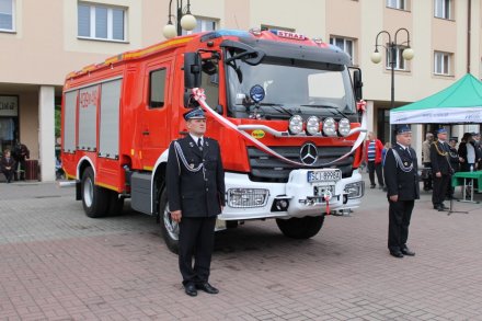 Ceremonia przekazania samochodu