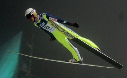 Piotr Żyła w locie