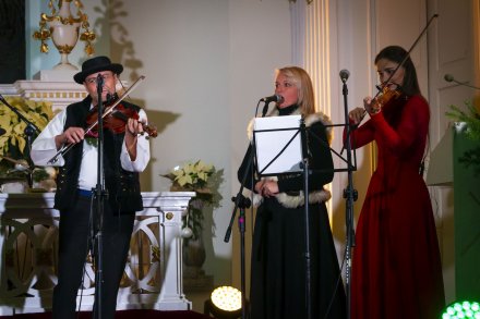 Wieczór kolęd w wykonaniu kapeli góralskiej "Beskidzcy Zbóje"