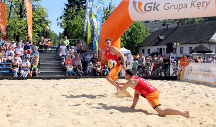 Obrona piłki przez parę Wika/Kapelus