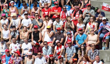 Kibice na skoczni w Malince