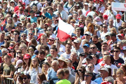 Kibice na skoczni w Malince