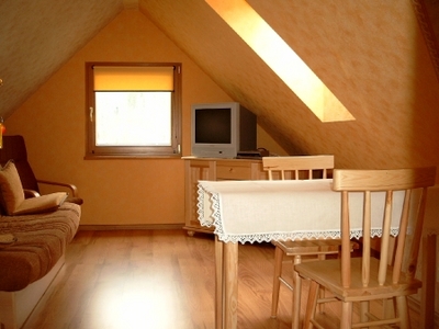 GOŚCINNE POKOJE - WAPIENIK EWA