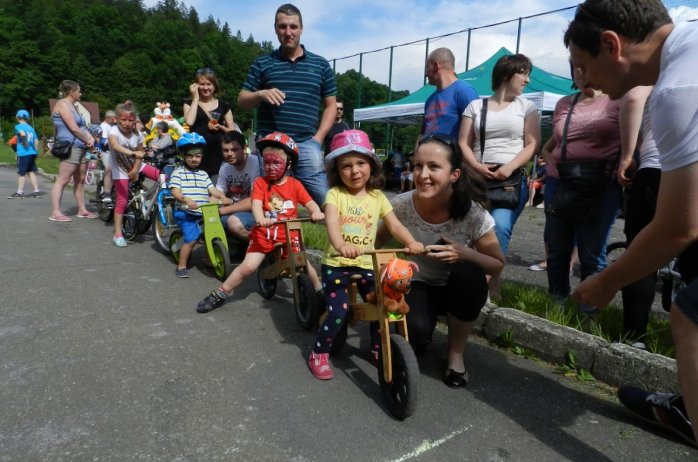 Wyścigi na rowerach "góralkach"