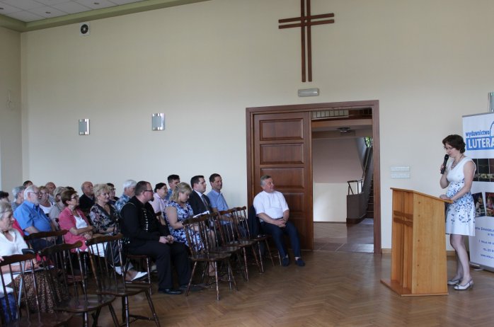 Pani Dyrektor Biblioteki podczas przemówienia