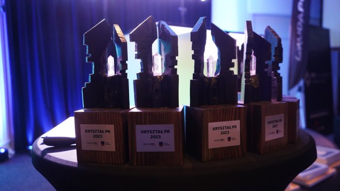Kryształy PR'u