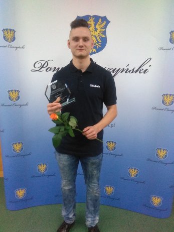 Radosław Sobczyk ze statuetką za wyróżnienie sportowe