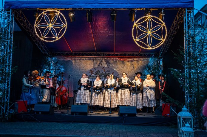 Świąteczny Jarmark z Tradycją