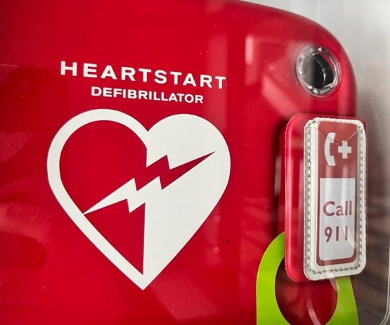 AED w Domu Zdrojowym na Placu Hoffa w Wiśle