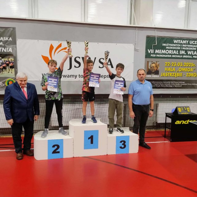 Wiktor Niemczyk na II miejscu podium