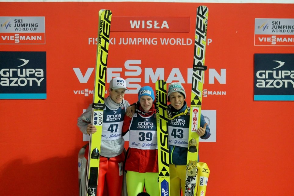 Kenneth Gangnes, Roman Koudelka i Noriaki Kasai na podium