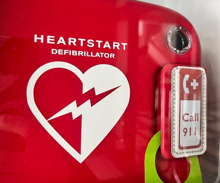 AED w Domu Zdrojowym na Placu Hoffa w Wiśle